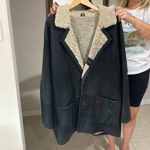 100 % shearling men jacket worn